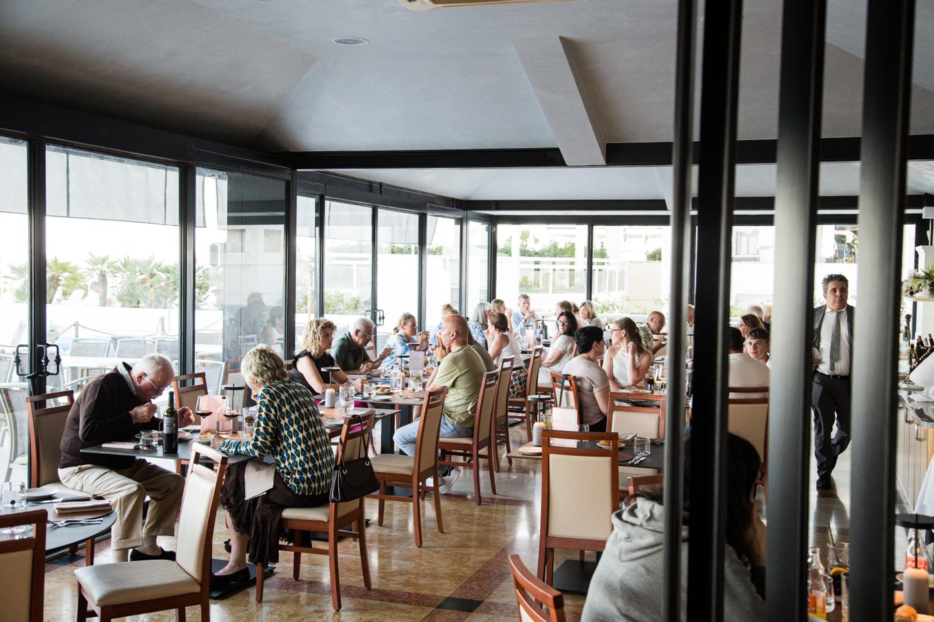 Фото Hotel Bristol