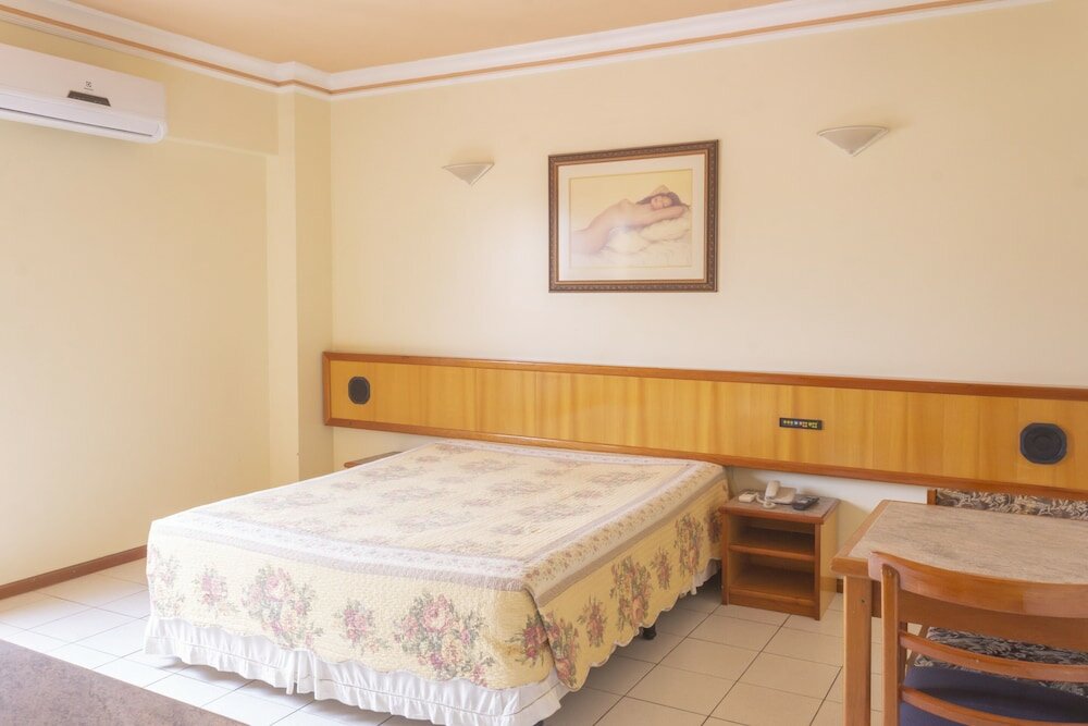 Фото Oyo Real Palace Hotel, Teresina