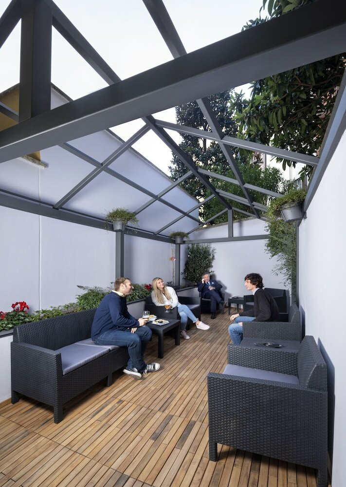 Фото Lancaster Hotel