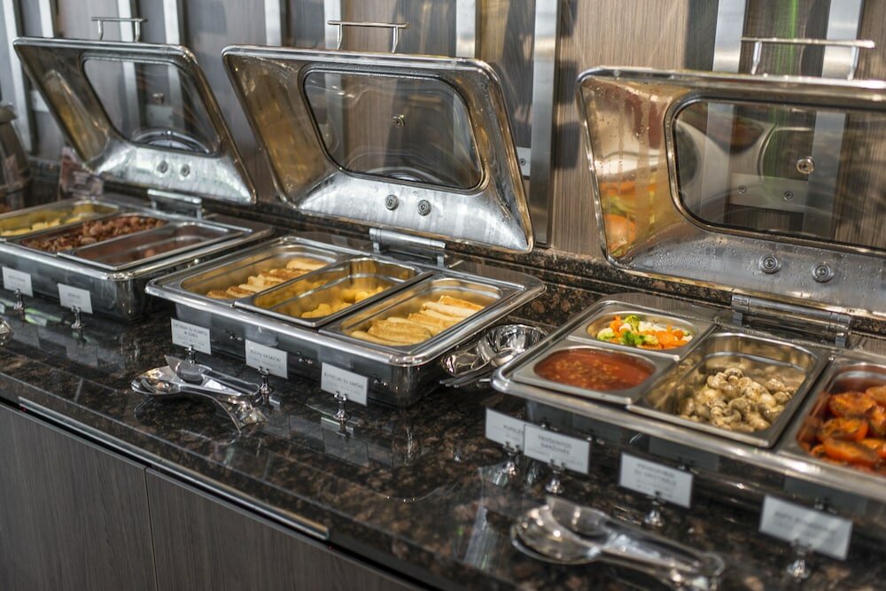 Фото Hotel Congress Avenue