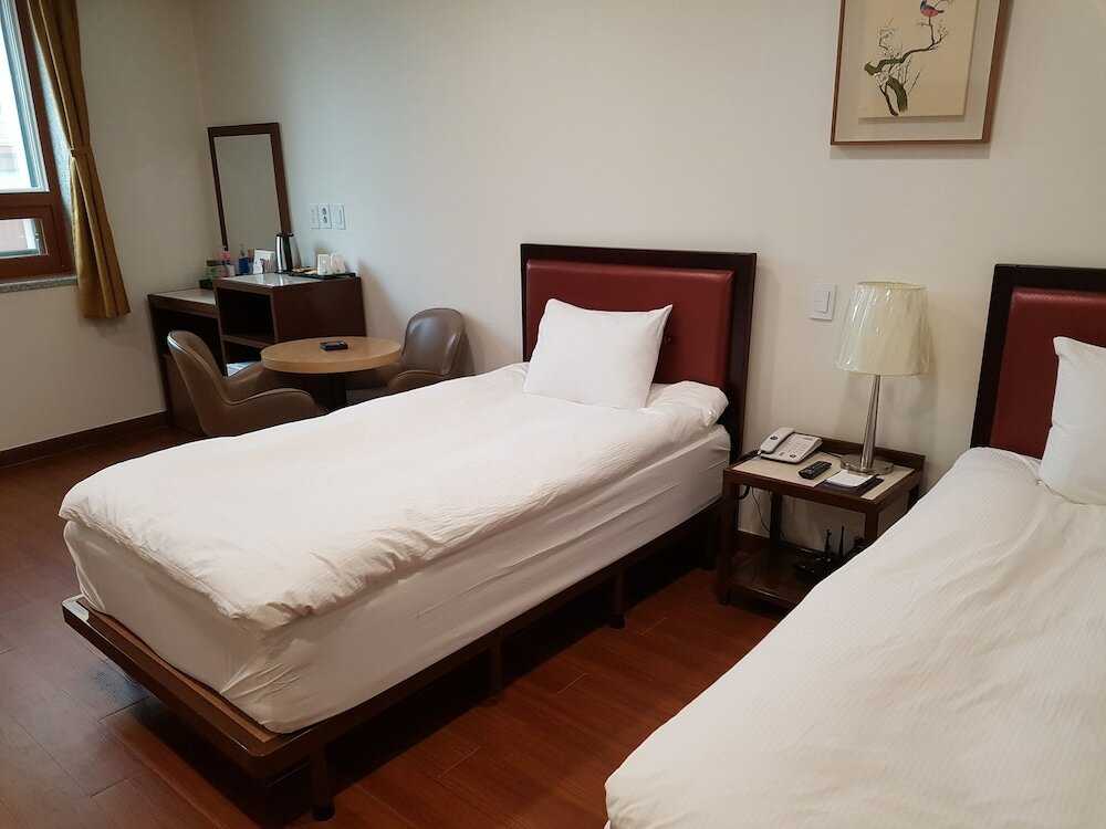 Фото Youngbin Hotel