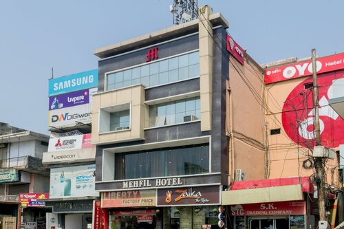 Гостиница Oyo 5851 Mehfil Hotel в Харидваре