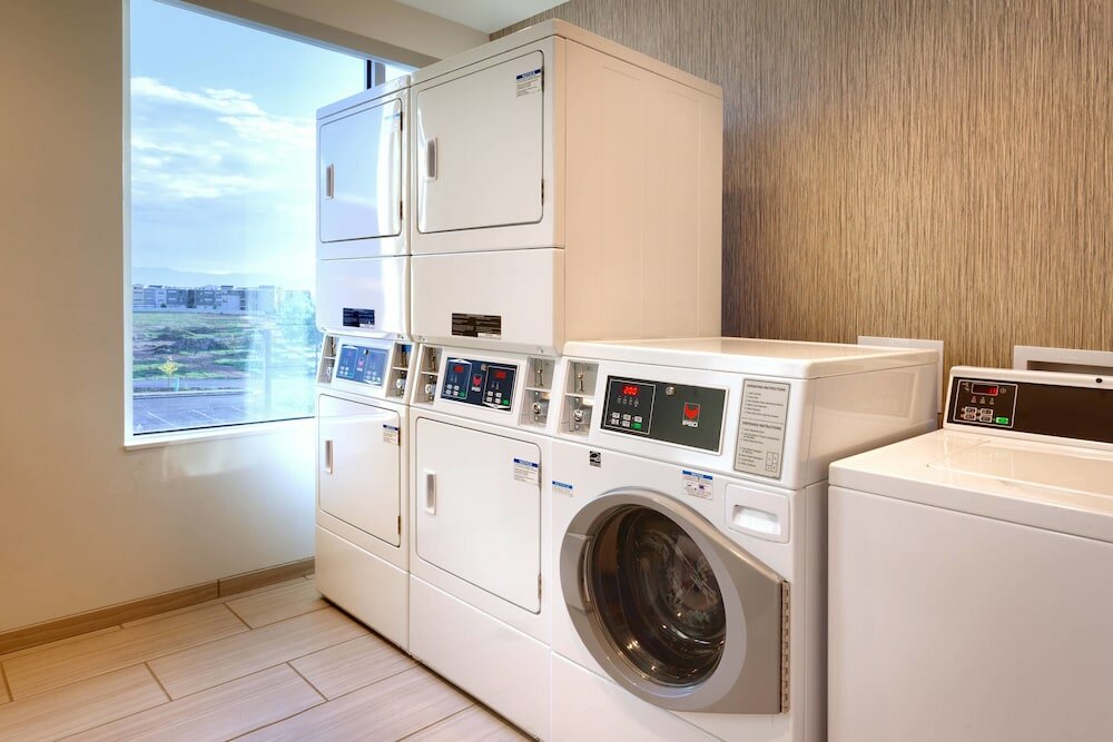 Фото SpringHill Suites by Marriott Salt Lake City-South Jordan