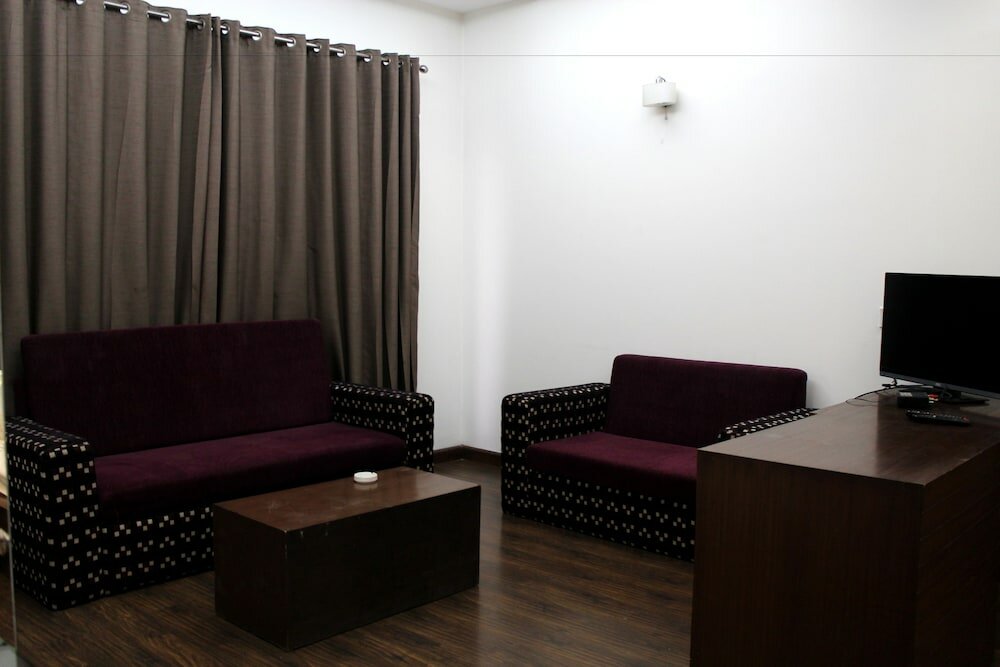 Фото Hotel Haris MG Road Gurugram