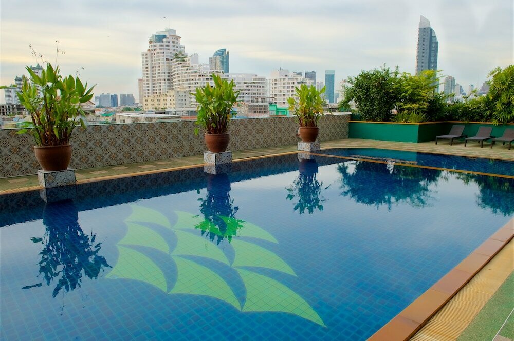 Hotel Tongtara Riverview Hotel, Bangkok, photo