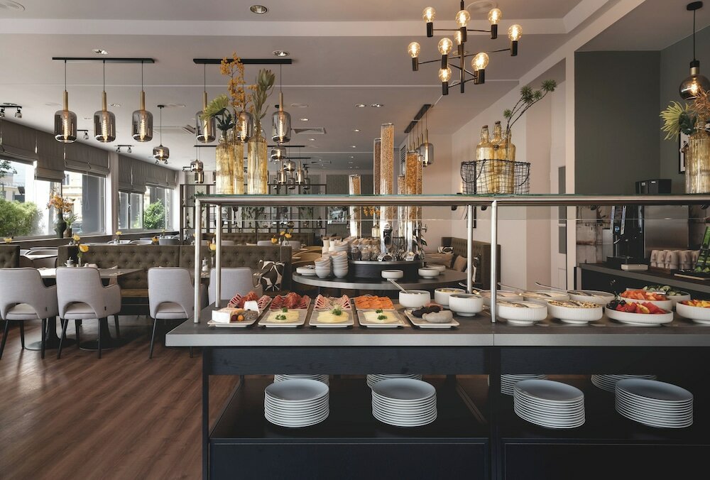 Фото Leonardo Hotel Heidelberg City Center