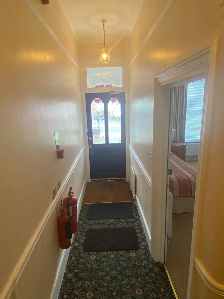 Фото Landguard Lodge