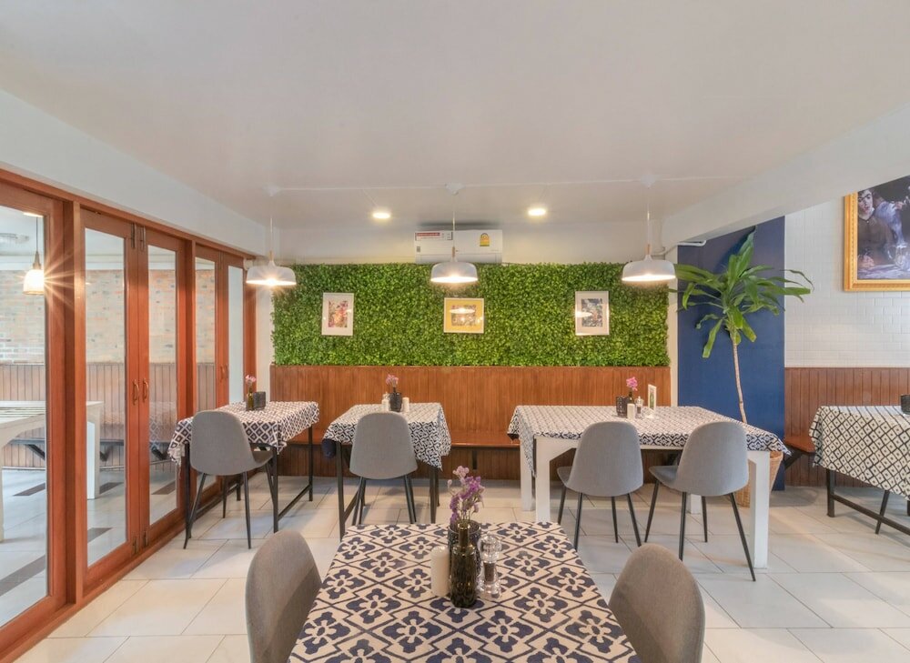 Фото Old City Wall Inn