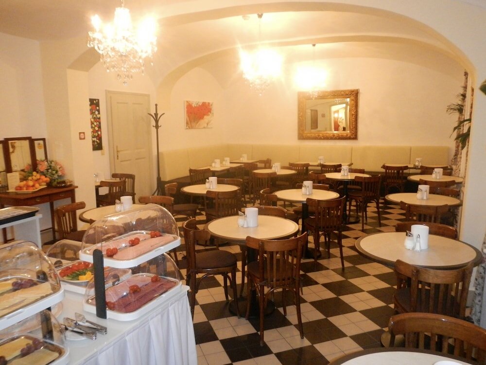 Фото Hotel Graf Stadion