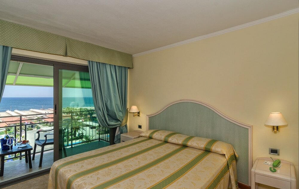 Фото Hotel Siesta