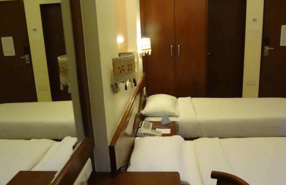 Фото Hotel Shubhangan