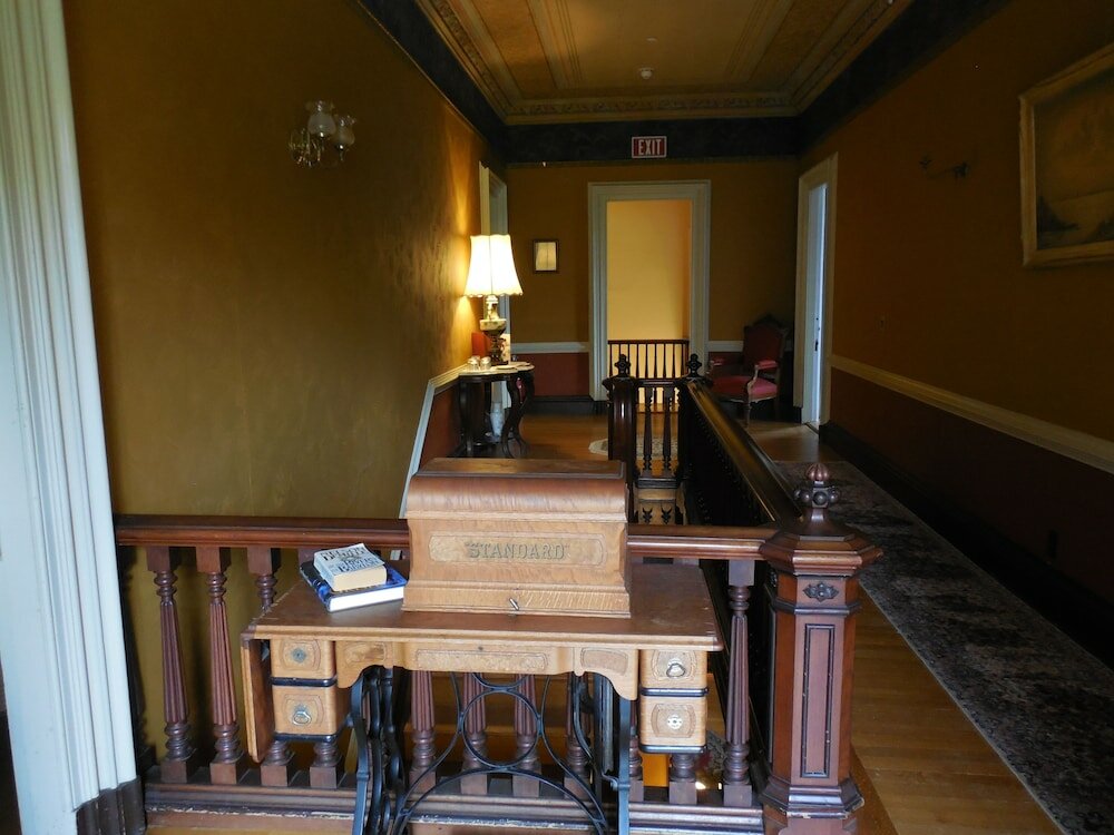 Фото The Proctor Mansion Inn