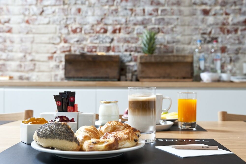 Фото 9Hotel Central