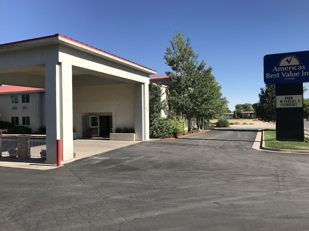 Фото Americas Best Value Inn Cedar City