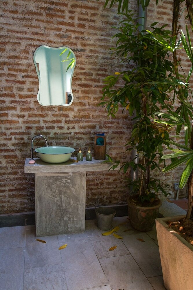 Фото You Le Yuen