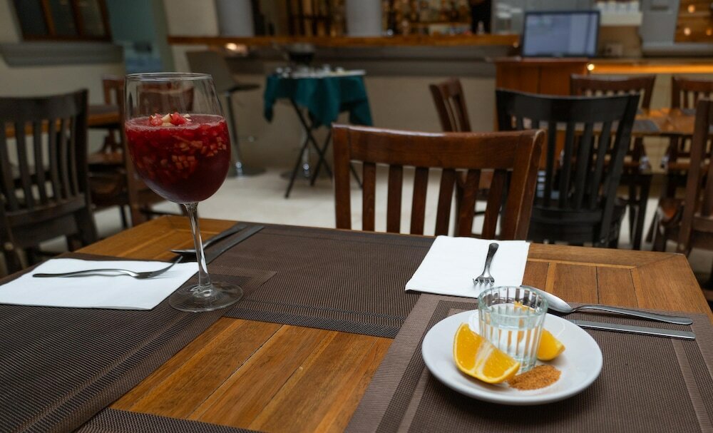 Фото Hotel Marques del Valle