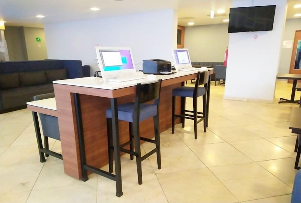 Фото Holiday Inn Express Mexico Santa Fe