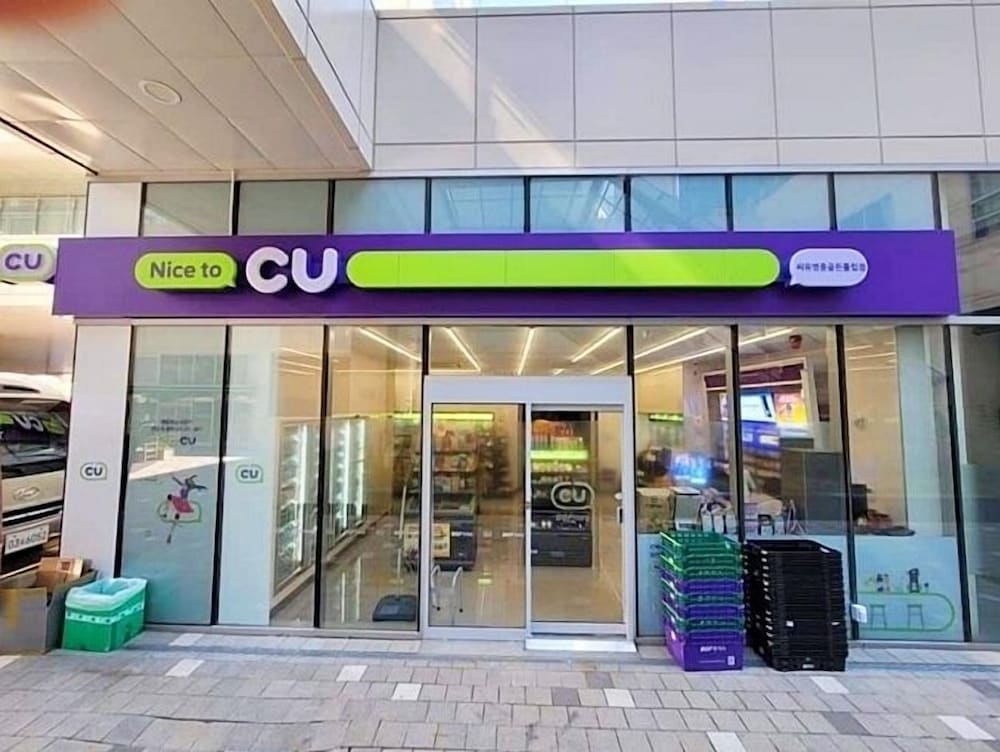 Фото Golden Tulip Incheon Airport Hotel & Suites