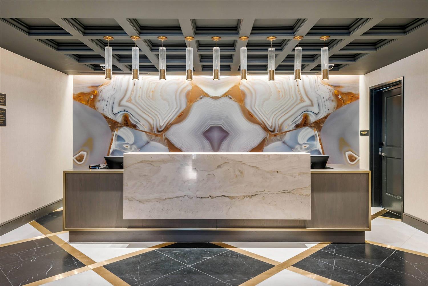 Фото Cambria Hotel Houston Downtown Convention Center