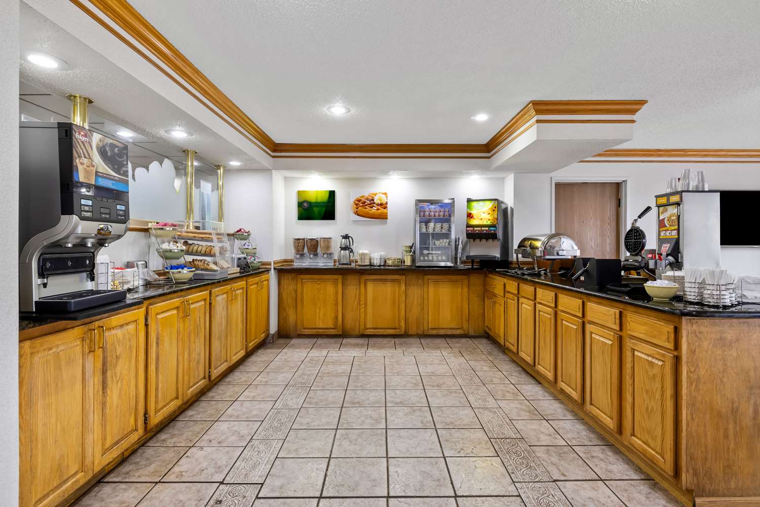 Фото Quality Inn near Monument Health Rapid City Hospital