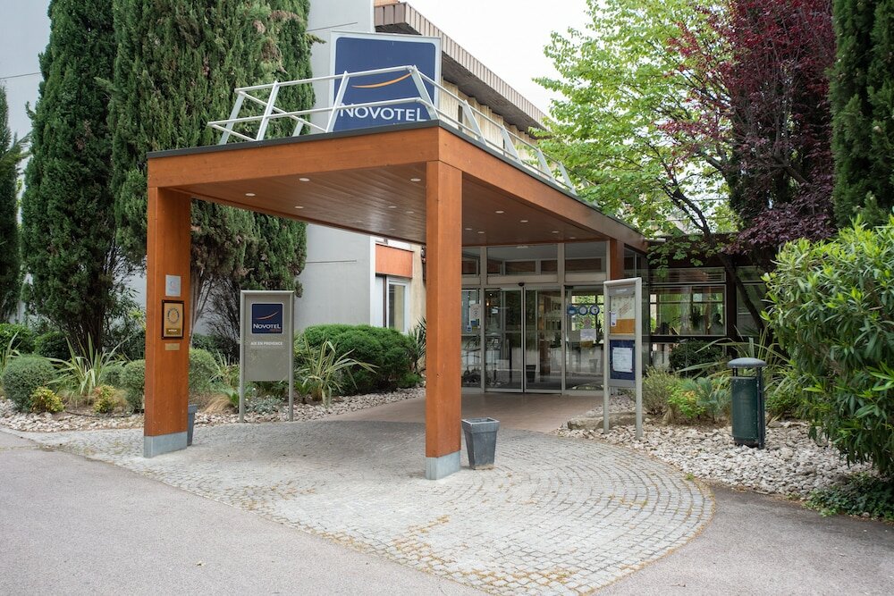 Фото Mercure Aix-en-Provence Beaumanoir