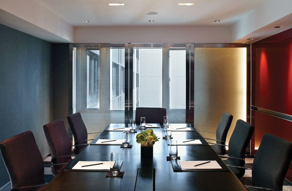 Фото The Mira Hong Kong Hotel