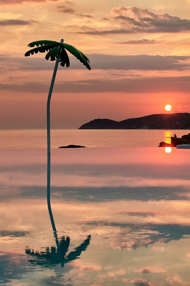 Фото Alexandra Elegance Bridging Generations