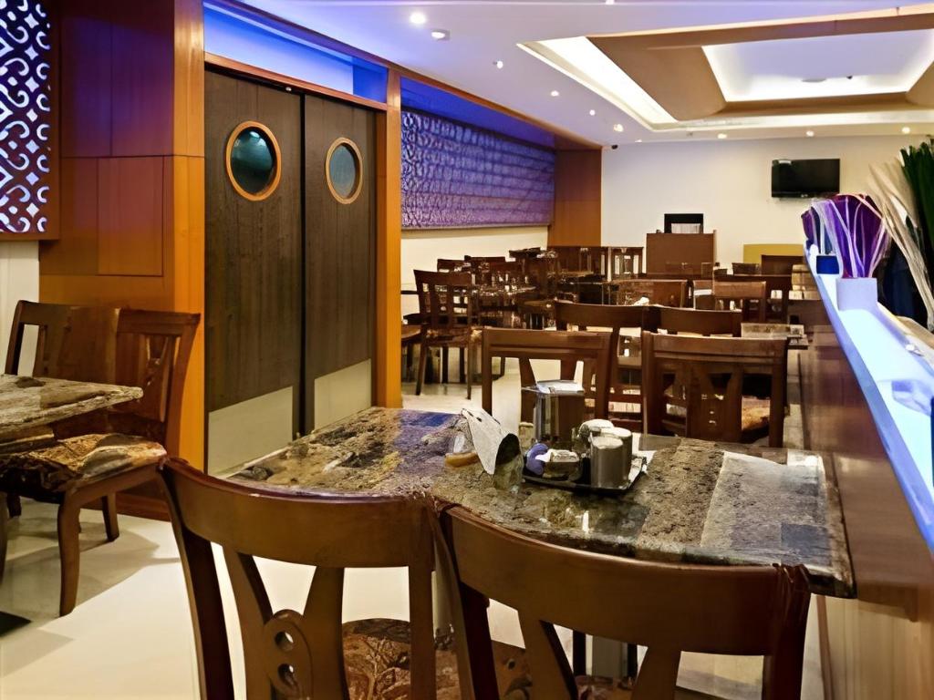 Фото Hotel Southern Grand