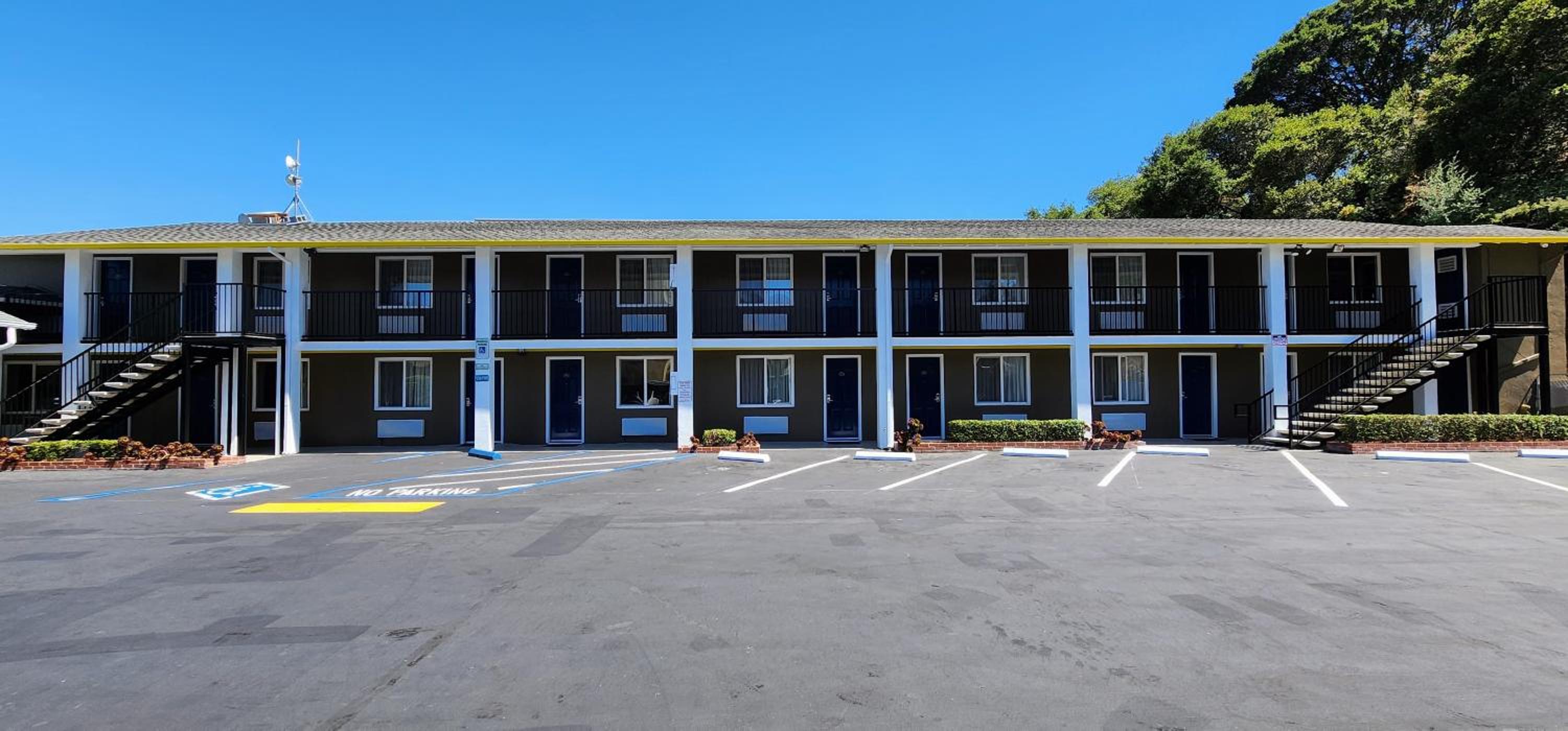 Фото Hotel Belmont