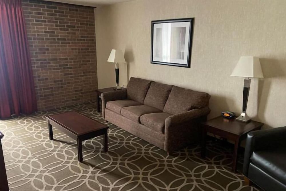 Фото Hotel Lotus Kansas City Merriam