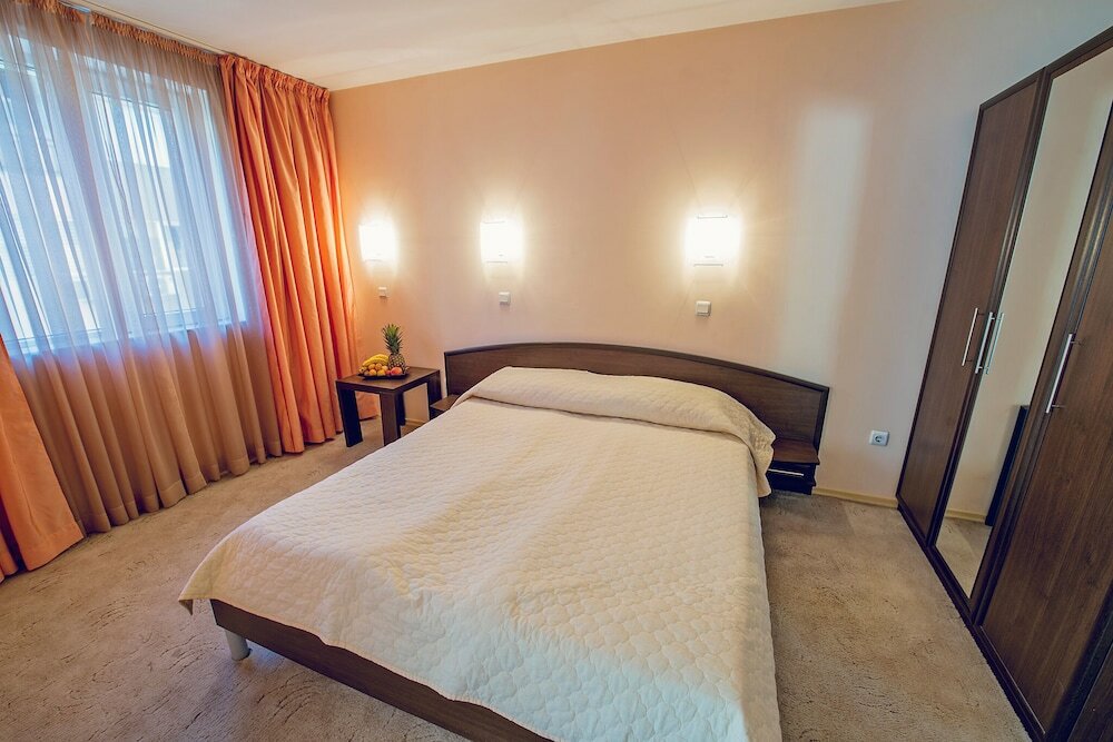 Фото Family Hotel Gran Ivan