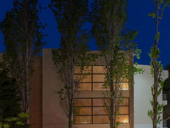 Фото Anastazia Luxury Suites & Rooms