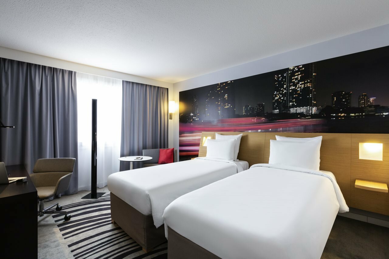 Фото Novotel Bordeaux Centre