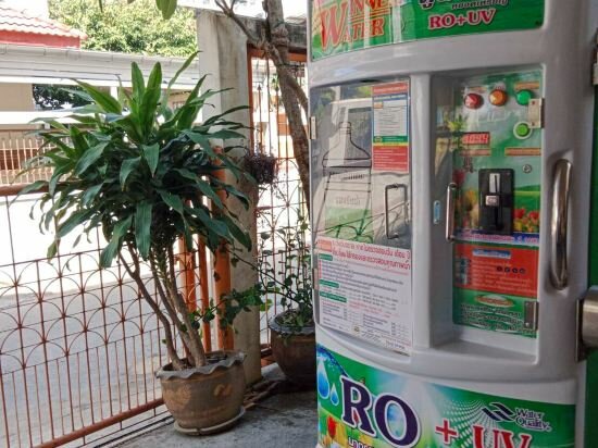 Apartments Coconut Room 2km to Airporttrain/bts-thongloekamai, Bangkok, photo