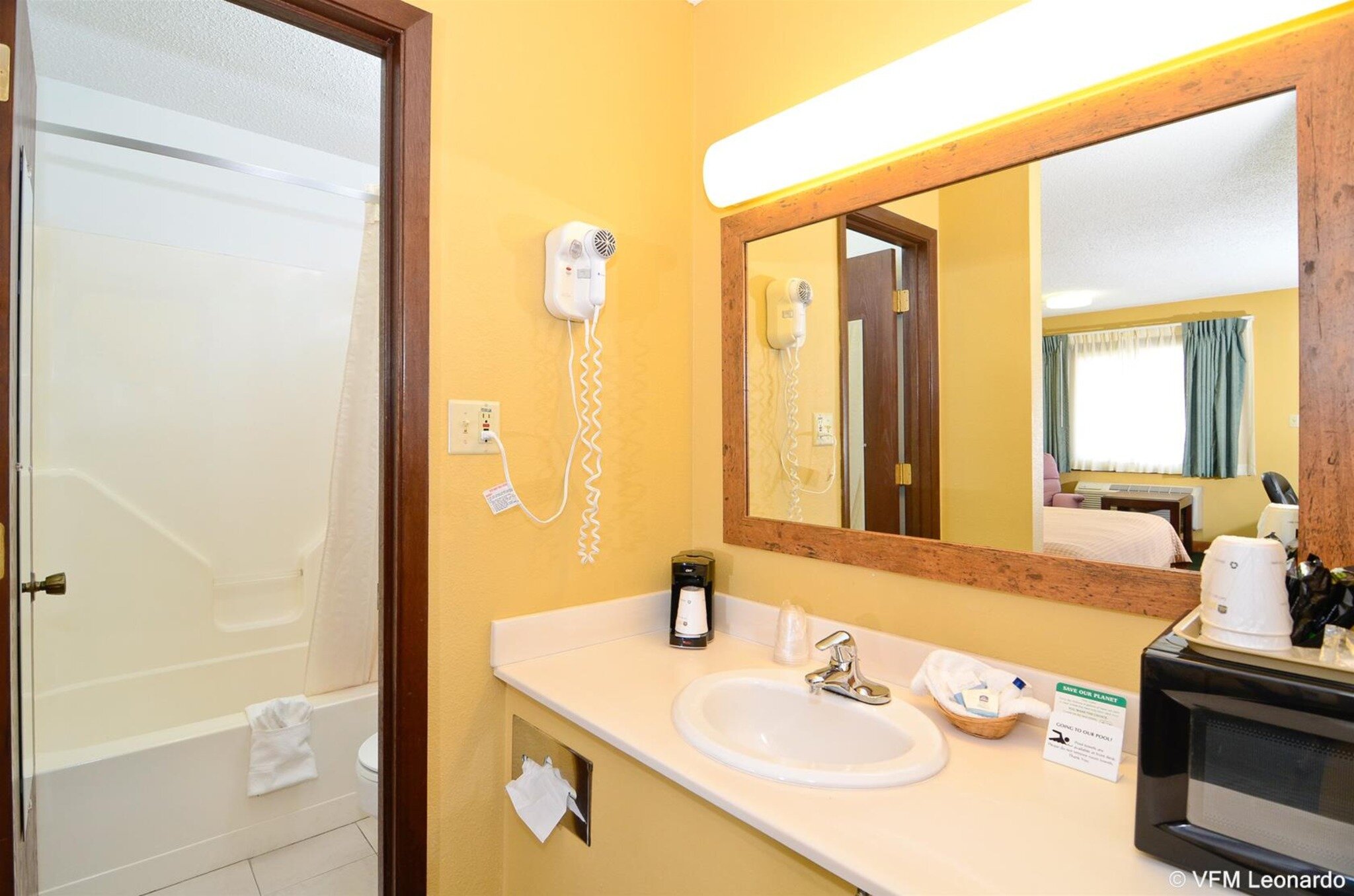 Фото Americas Best Value Inn Iola