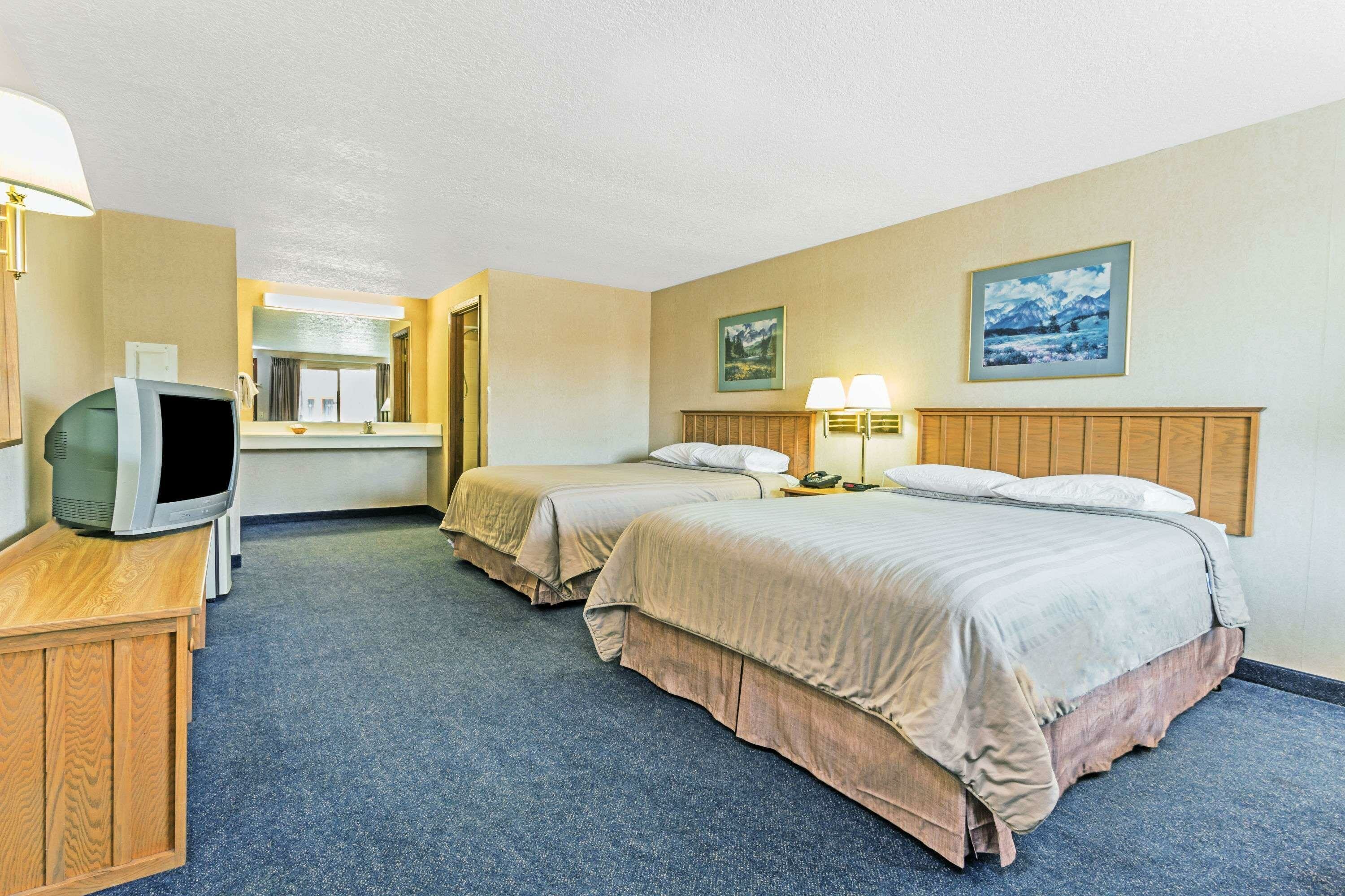 Фото Travelodge by Wyndham Pioneer Villa