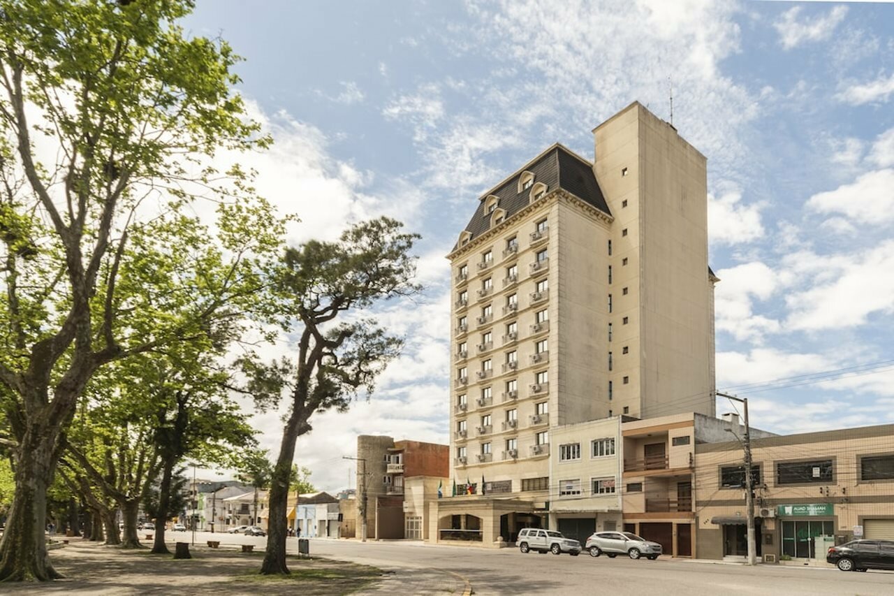 Фото отеля 1