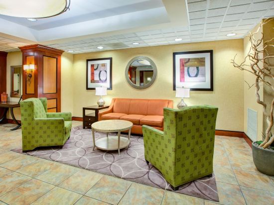 Фото Holiday Inn Express And Suites Fort Wayne