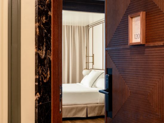 Фото Hard Rock Hotel Ibiza