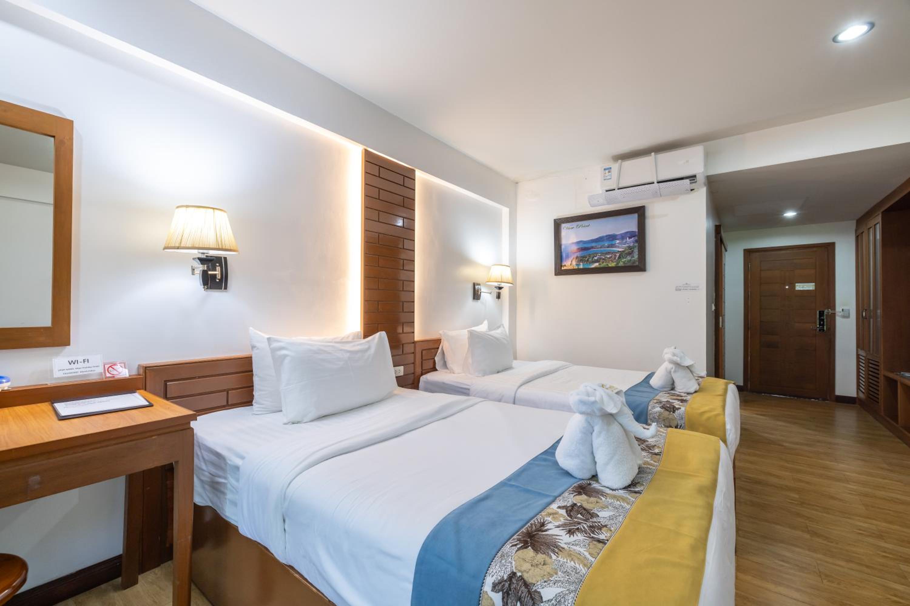 Фото Oyo 510 Thai Palace Resort