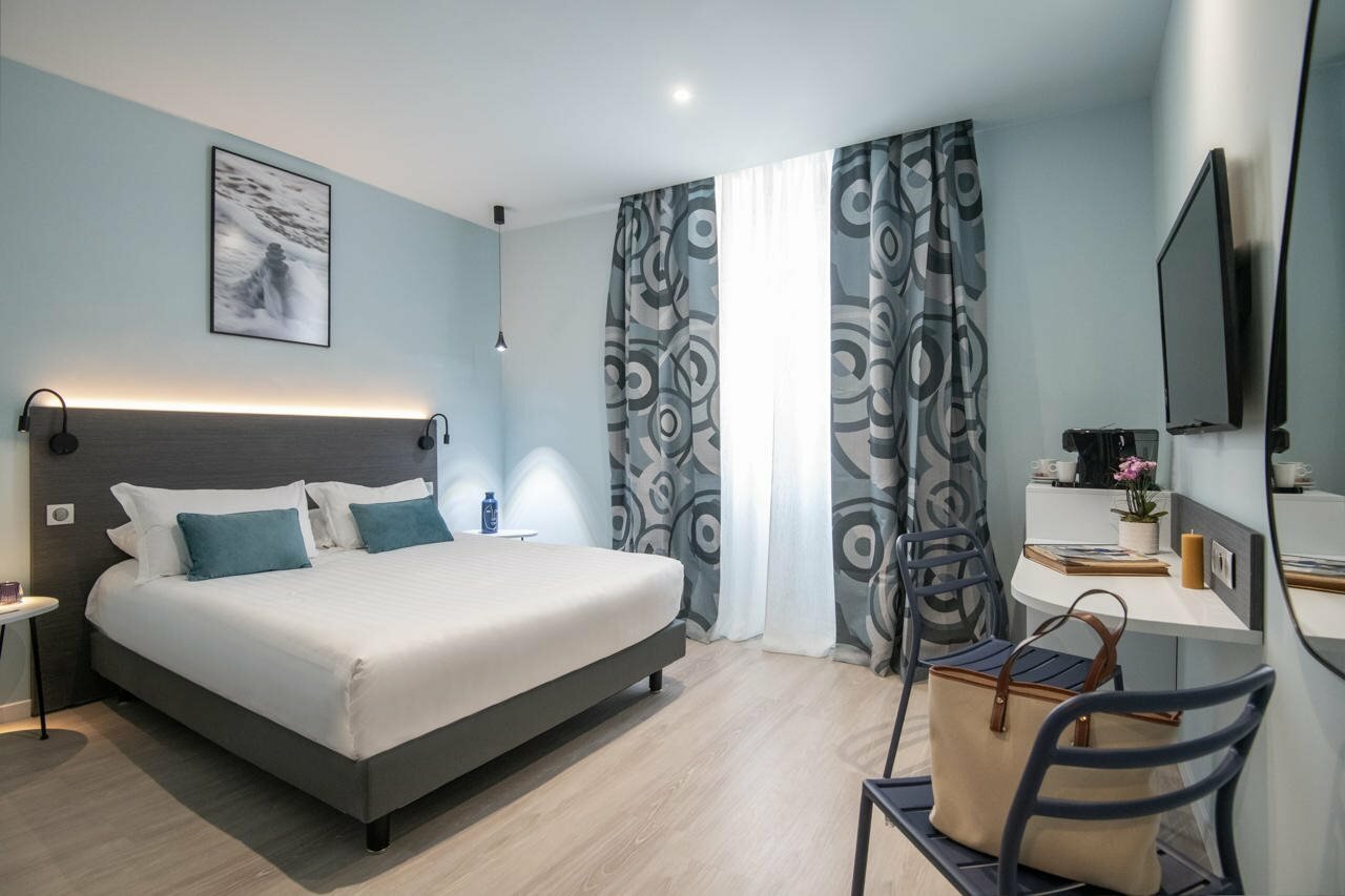 Фото отеля 2