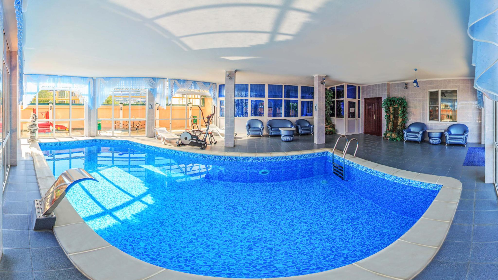 Фото отеля 2