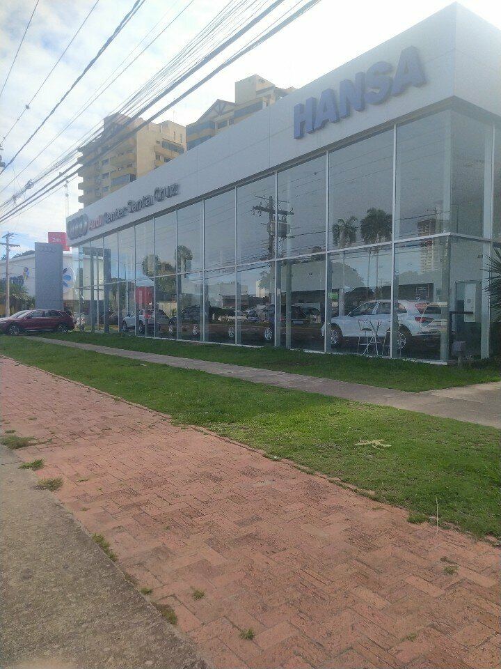 Car dealership Audi, Santa Cruz de la Sierra, photo
