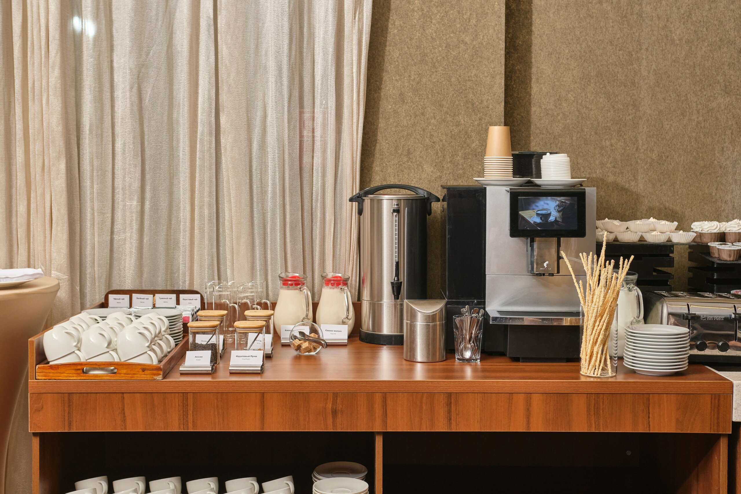 Фото Elements Kirov Hotel