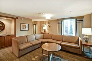 Гостиница Embassy Suites by Hilton Chicago Downtown Magnificent Mile