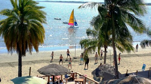 Гостиница Smugglers Cove Beach Resort and Hotel