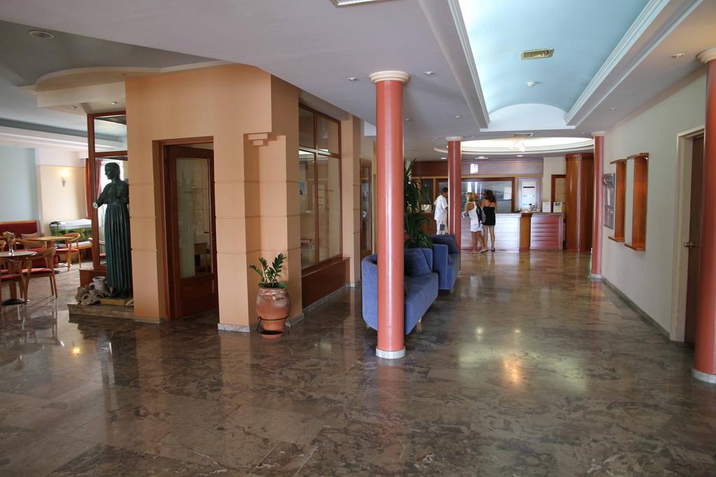 Фото Astron Hotel
