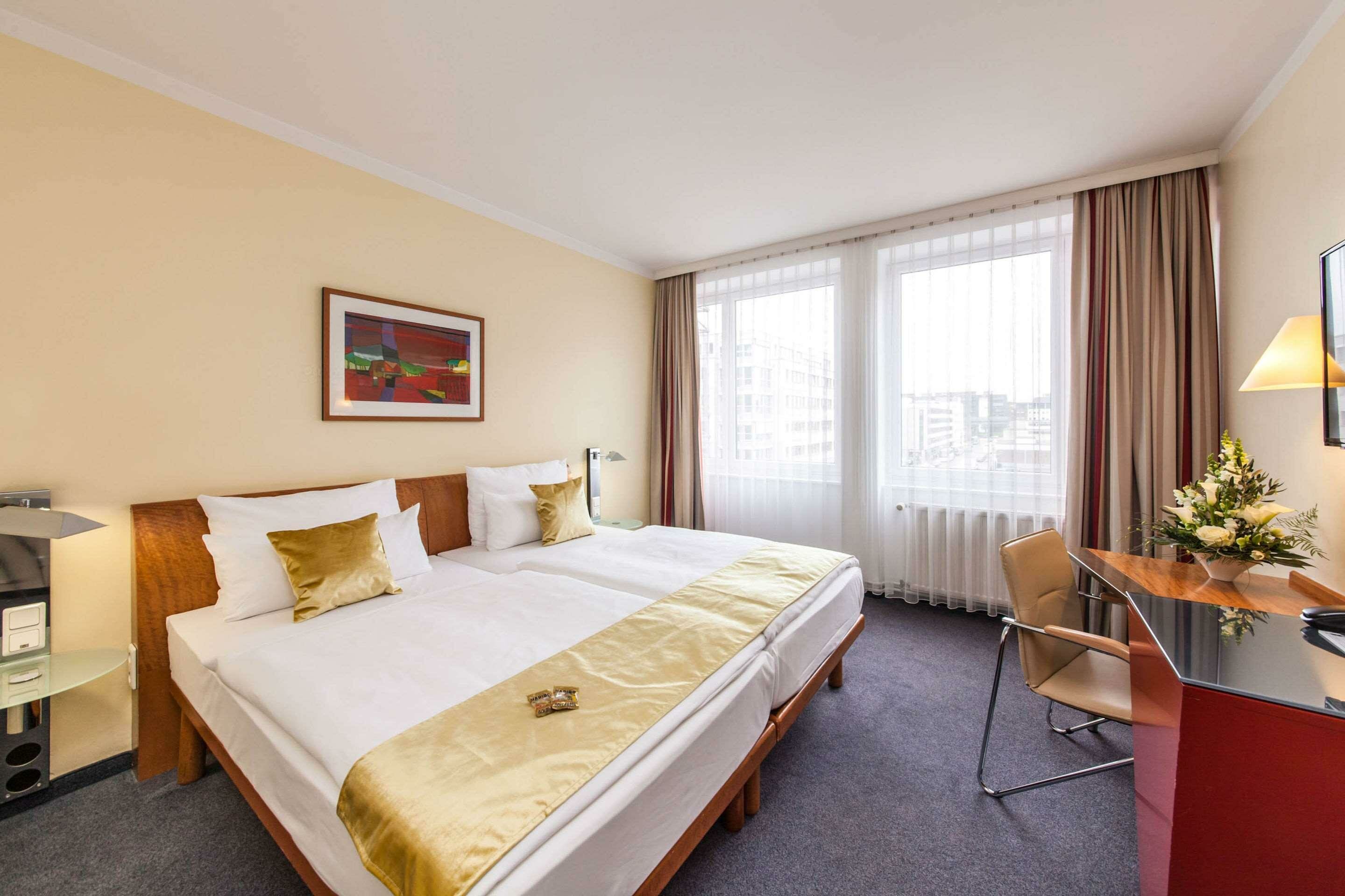 Фото Novum Hotel Ambassador