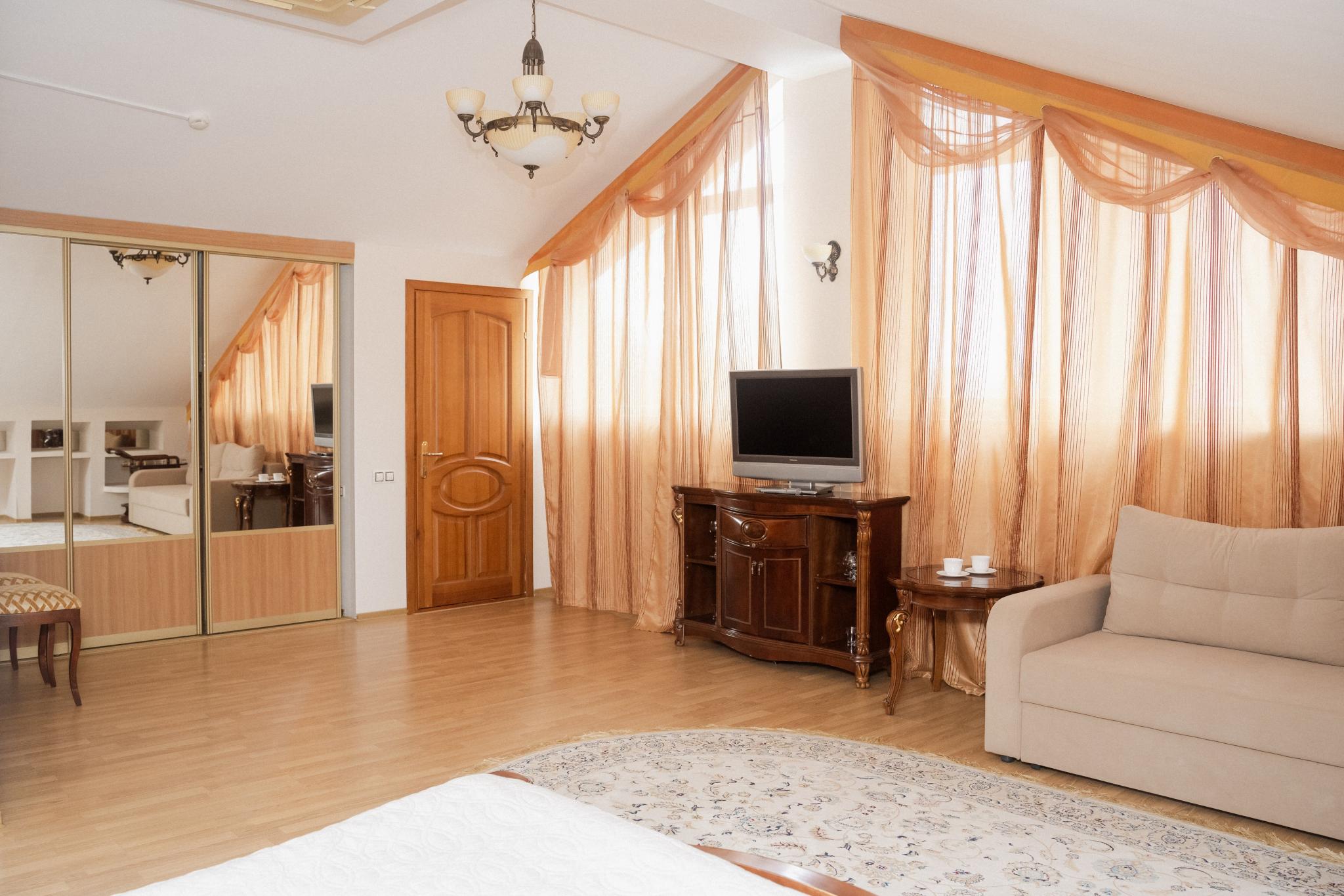 Фото Петровский