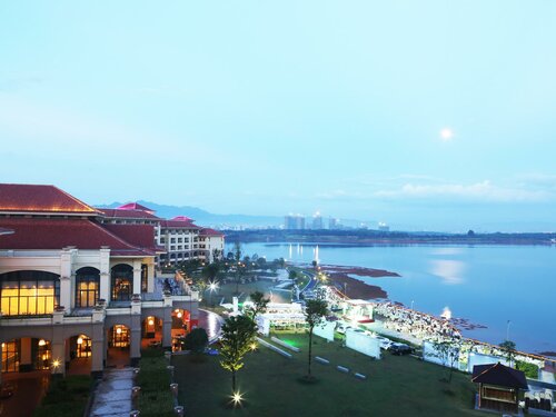 Внешний вид отеля Yourworld International Conference Center в Цзиньхуе, фото 5